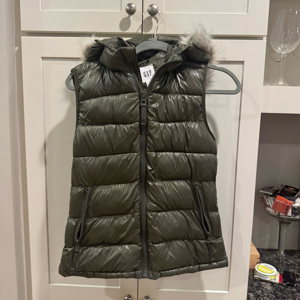 GAP Dark Green Quilted Vest
